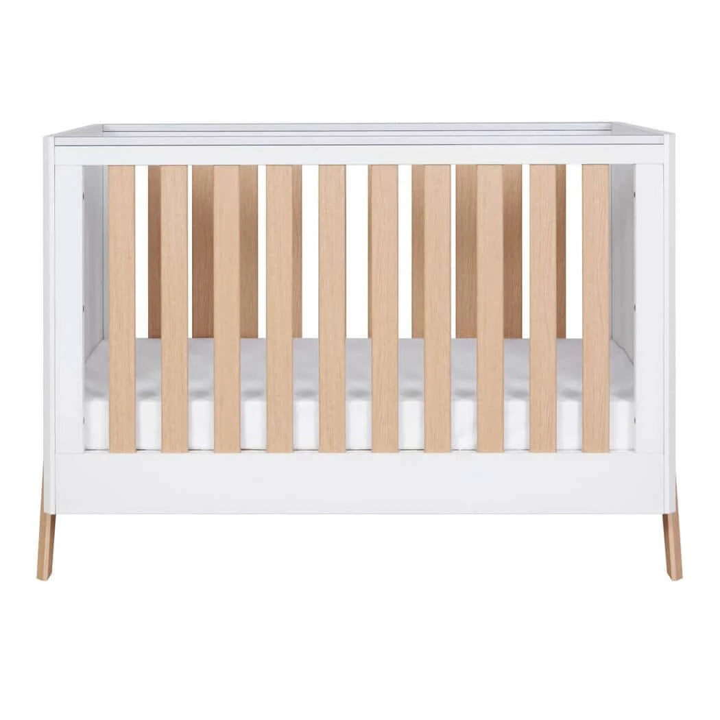 Tutti Bambini Fuori Mini Cot Bed White & Light Oak 8 Tutti Bambini Fuori Mini Cot Bed White & Light Oak - Image 6