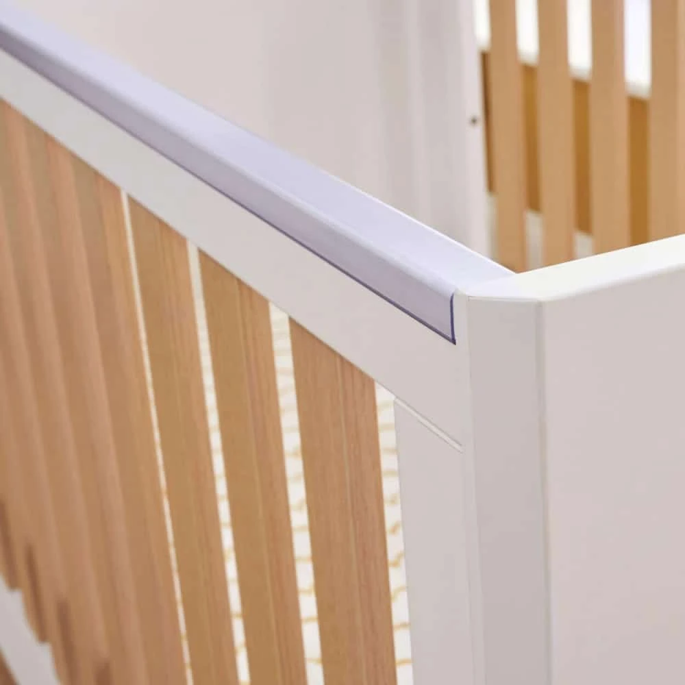 Tutti Bambini Fuori Mini Cot Bed White & Light Oak 12 Tutti Bambini Fuori Mini Cot Bed White & Light Oak - Image 10