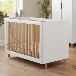 Tutti Bambini Fika Mini Cot Bed – White/Light Oak