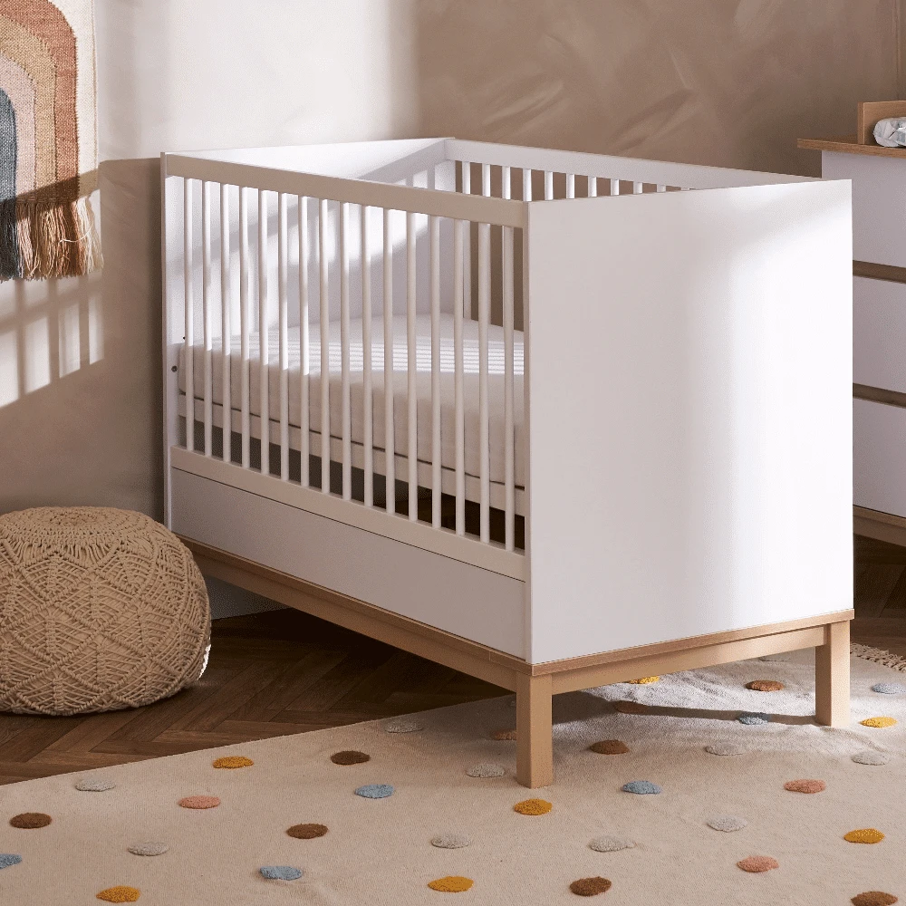 Obaby Astrid 4in1 Cot Bed – White/oak 3 Obaby Astrid 4in1 Cot Bed – White/oak