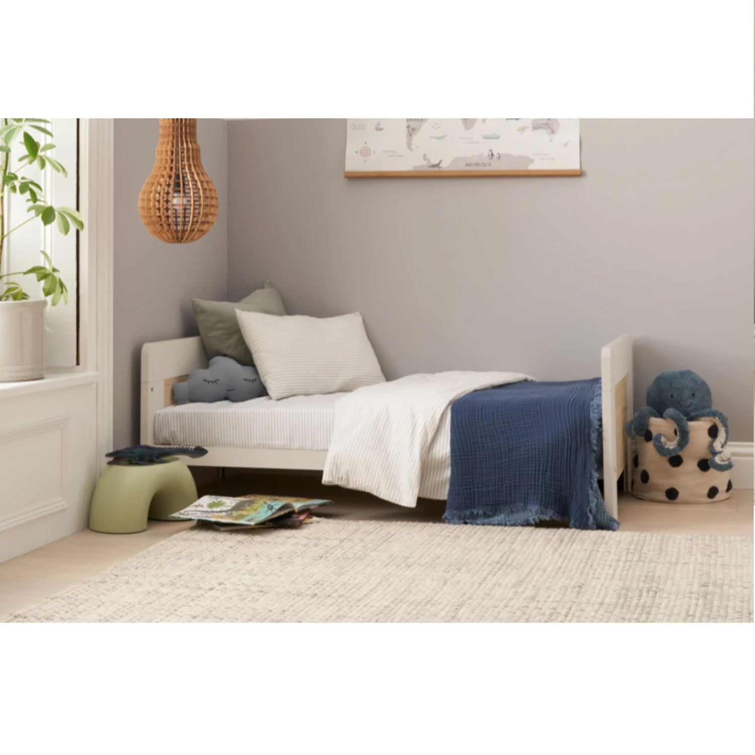 Tutti Bambini Alba Cot Bed – Sand/Distressed Oak 5 Tutti Bambini Alba Cot Bed – Sand/Distressed Oak - Image 3