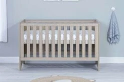 Babymore Veni Cot Bed β Oak