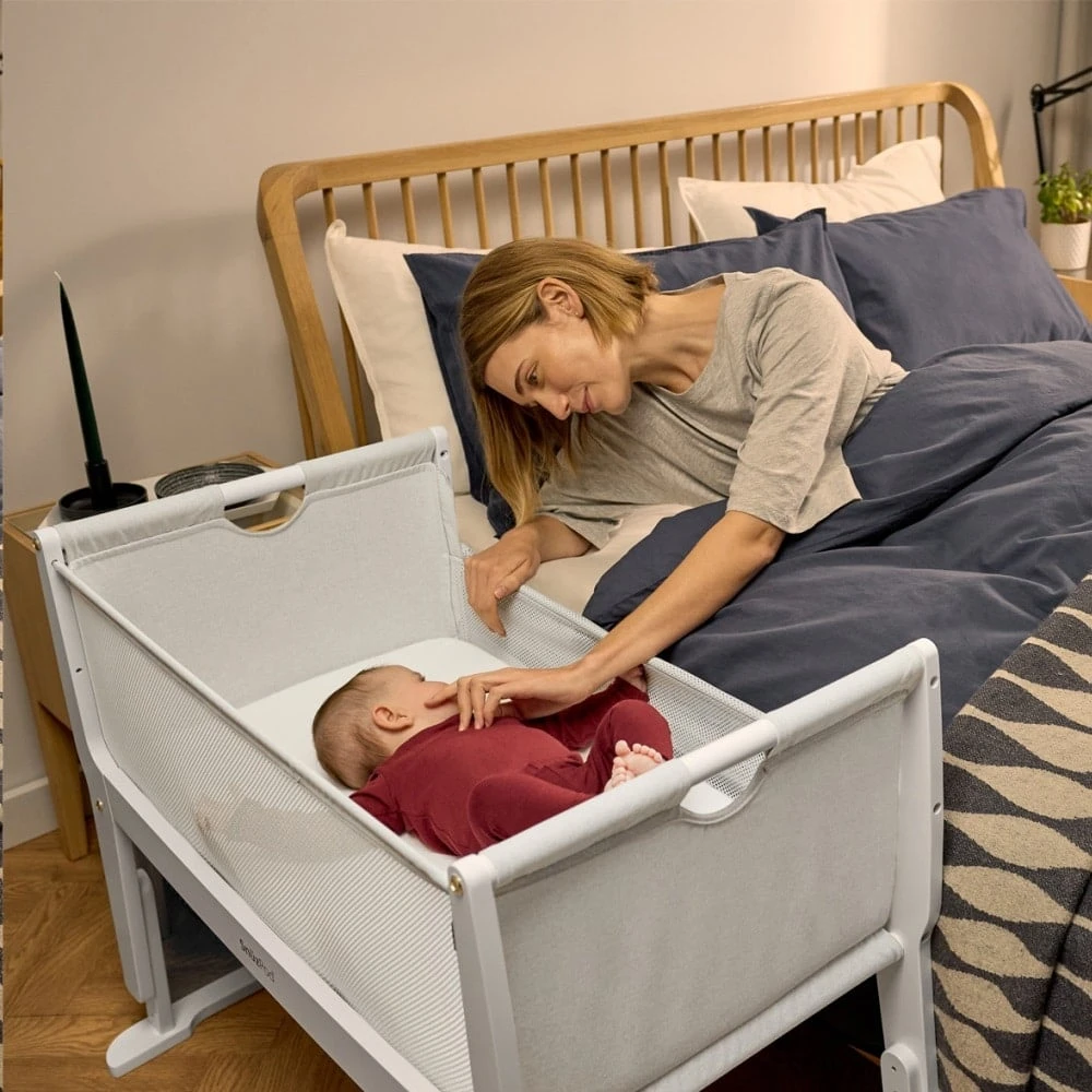 SnuzPod Studio Bedside Crib With Mattress Paris White 5 SnuzPod Studio Bedside Crib With Mattress Paris White - Image 3