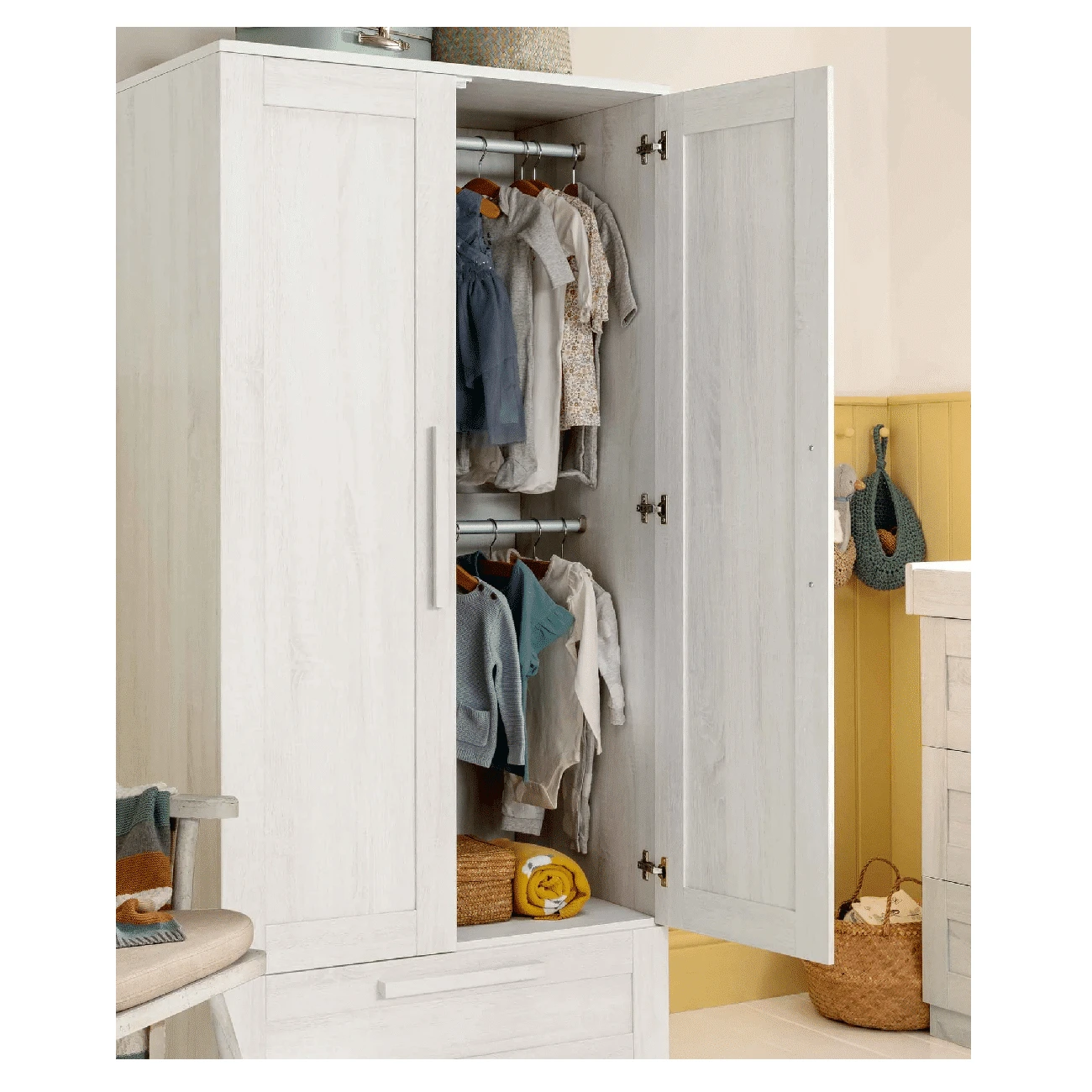 Mamas & Papas Atlas Ultimate 7 Piece Nursery Room Set/Shelf/Mattress – Nimbus White 12 Mamas & Papas Atlas Ultimate 7 Piece Nursery Room Set/Shelf/Mattress – Nimbus White - Image 10