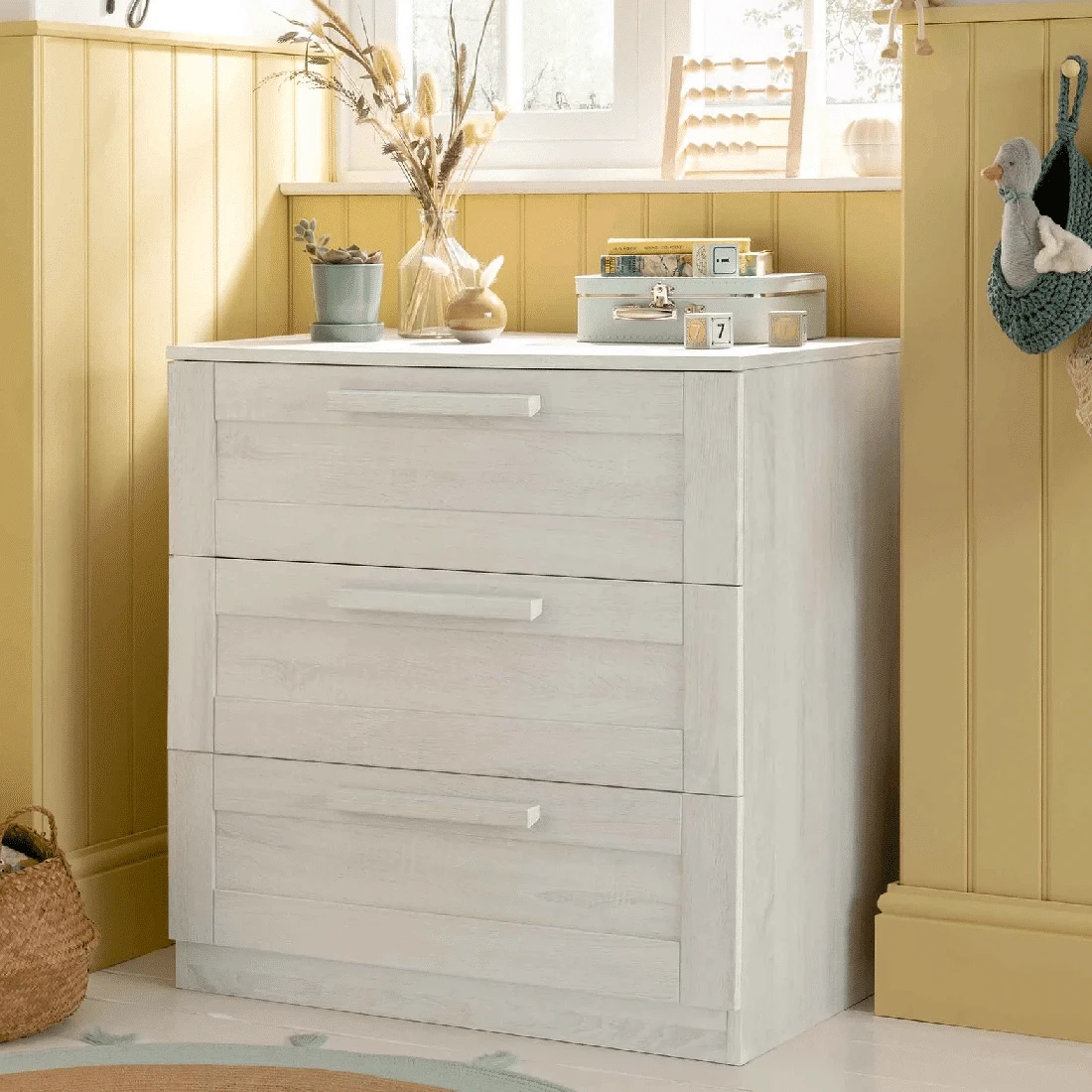 Mamas & Papas Atlas 6 Piece Nursery Room Set With Mattress – Nimbus White 6 Mamas & Papas Atlas 6 Piece Nursery Room Set With Mattress – Nimbus White - Image 4