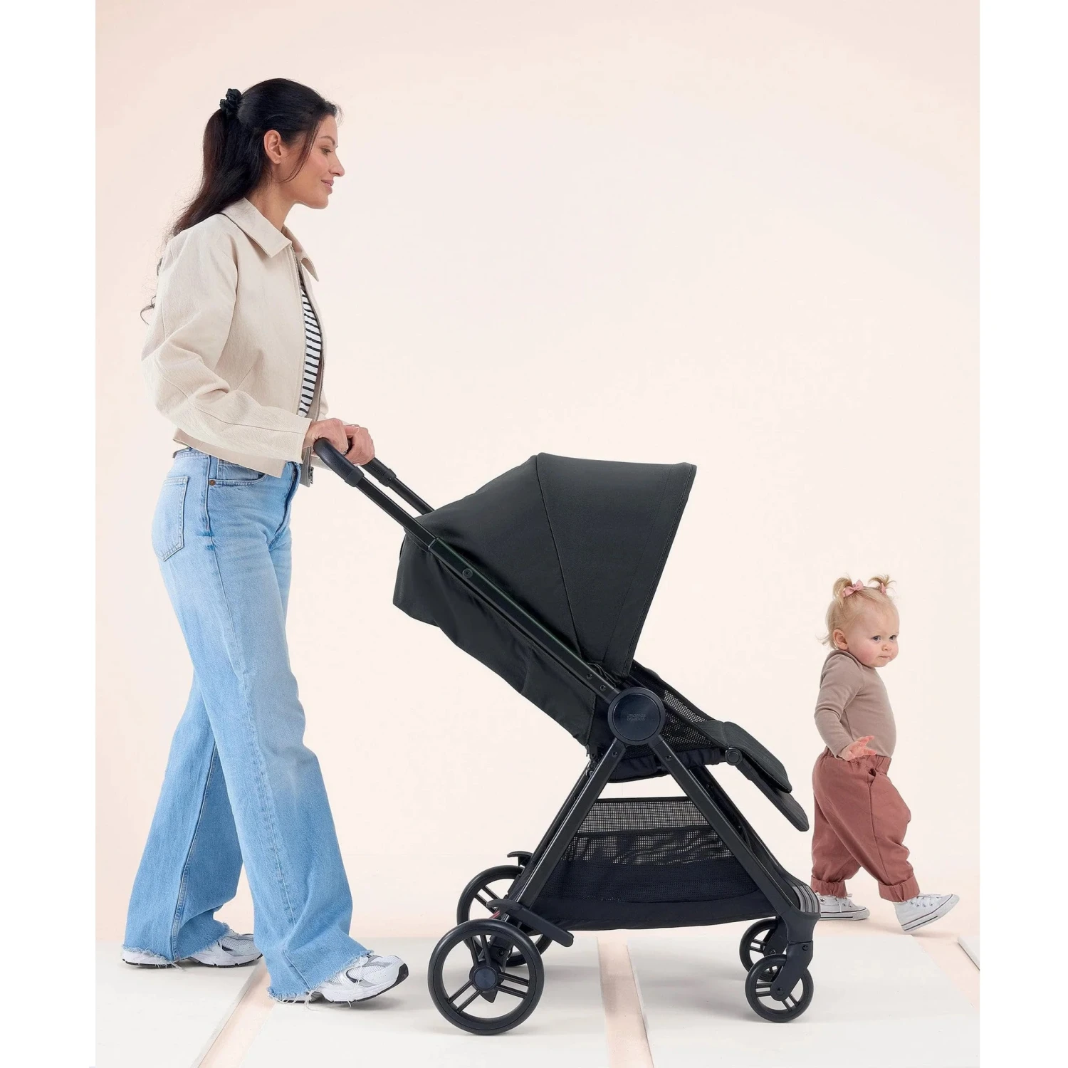 Mamas & Papas Libro – Liquorice 4 Mamas & Papas Libro – Liquorice - Image 2