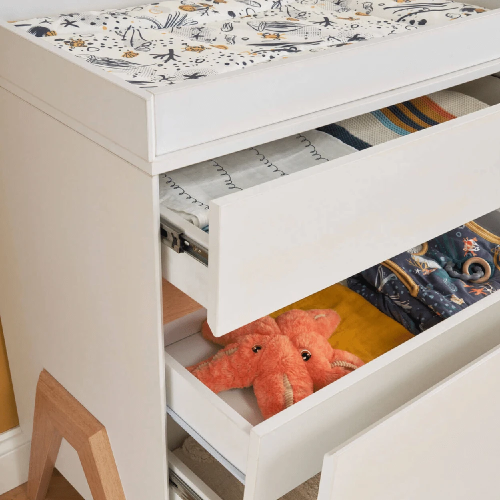 Tutti Bambini Fuori 6 Piece Room Set Bundle – White & Light Oak 16 Tutti Bambini Fuori 6 Piece Room Set Bundle – White & Light Oak - Image 14