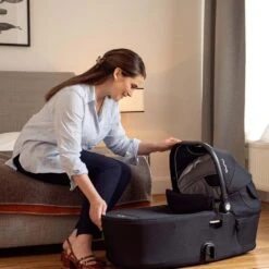 Nuna DEMI NEXT Carry Cot – Caviar 21 Nuna DEMI NEXT Carry Cot – Caviar -Baby Supplies sgeY 1 3